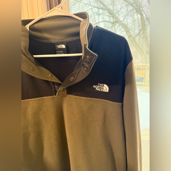 The North Face Men's TKA Glacier Snap-Neck Pullover Green - Picture 7 of 7